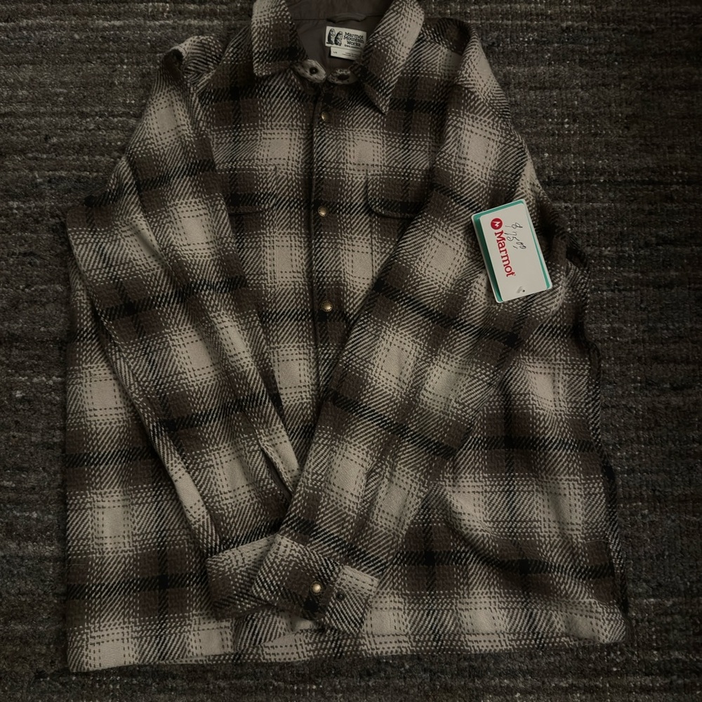 PLAID MARMOT BUTTON UP LONG SLEEVE